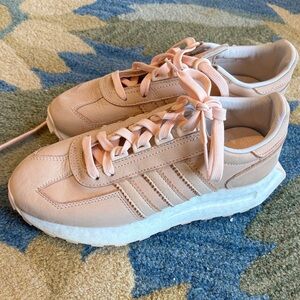 Adidas Women's Cloud Foam Pire Peach Sneakers